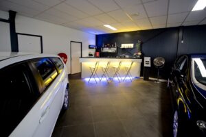 Tenaamstelling voertuig Autobedrijf J&F