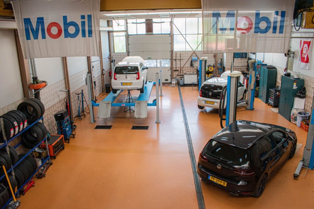 Autobedrijf J & F Ridderkerk